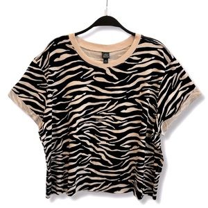 WILD FABLE Raw Hem Boxy Cut Tee Zebra Print Cotton Edgy Fun Transitional Trendy